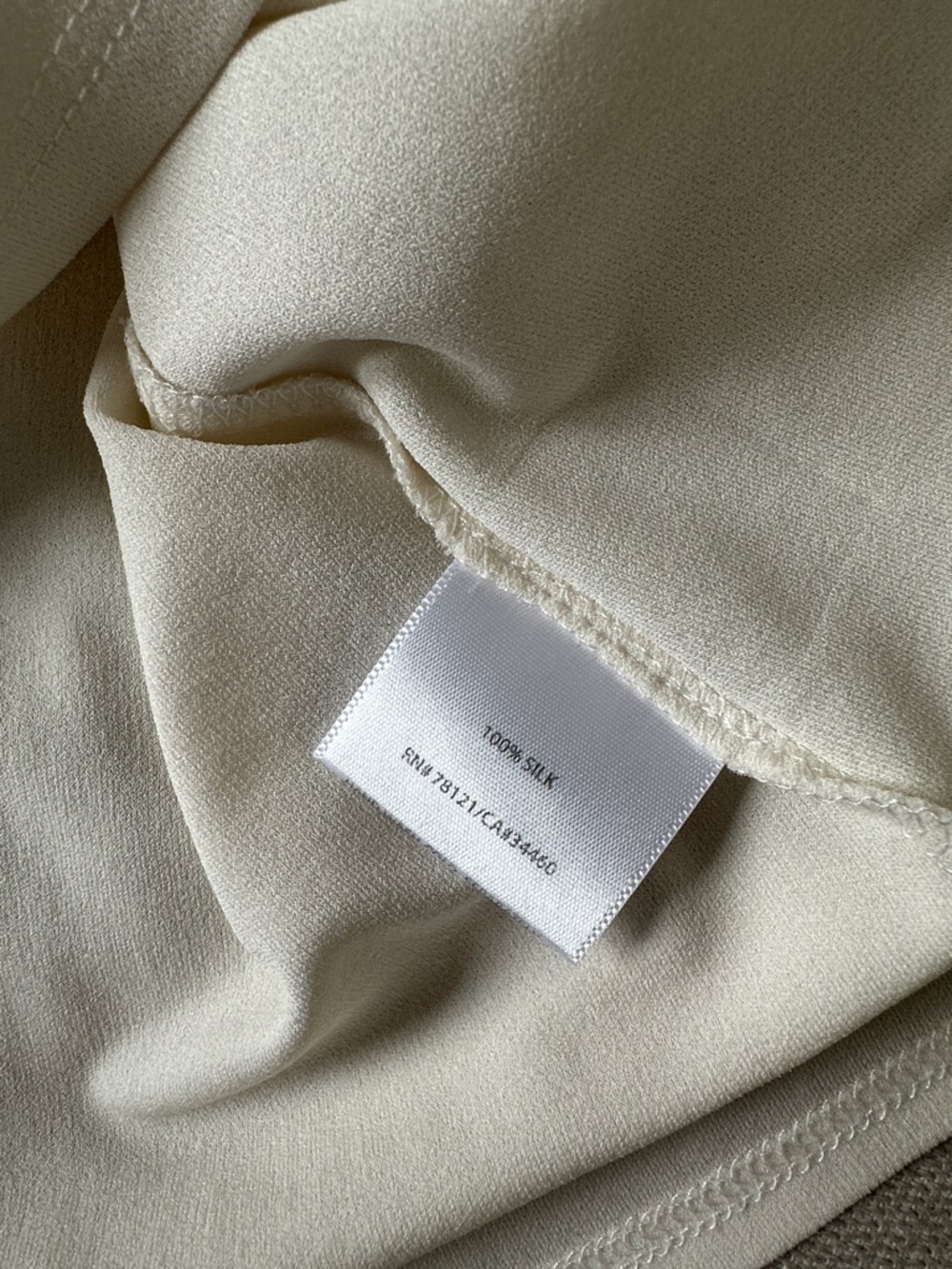 Eileen Fisher 100% Silk Scoop Neck Tee / T-shirt - Picture 4 of 4